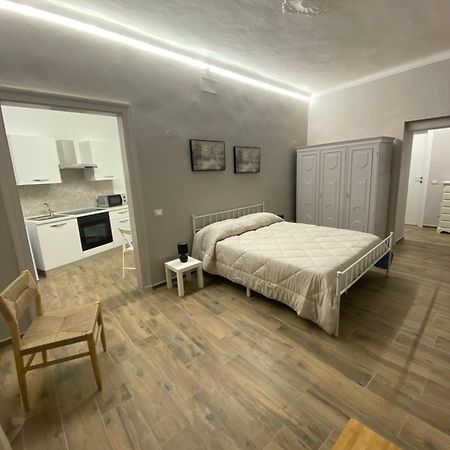La Casa Nel Vicolo Camera 2 Казале-Монферрато Экстерьер фото